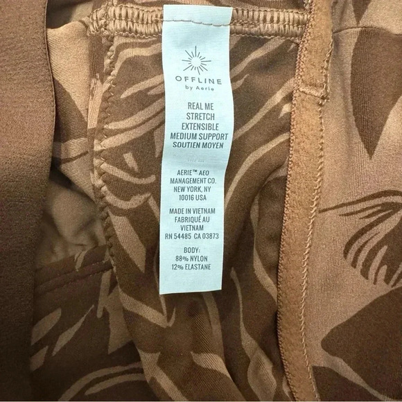 New OFFLINE Real Me Ballet Back Sports Bra
With removable pads - Picture 3 of 5